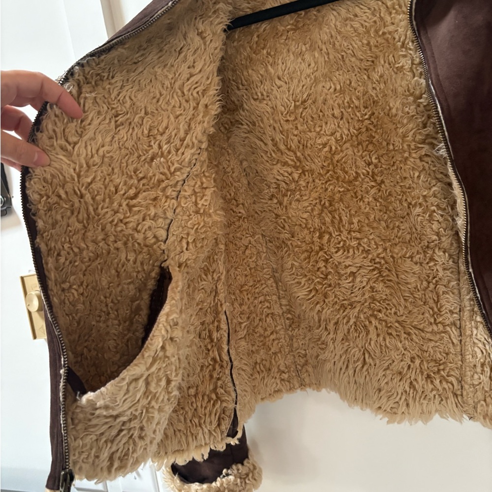 Retro Faux Shearling Jacket – Cozy Vintage Boho Style - Picture 5 of 11